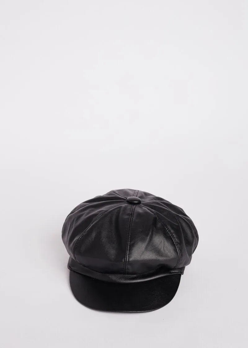 Cappello effetto pelle