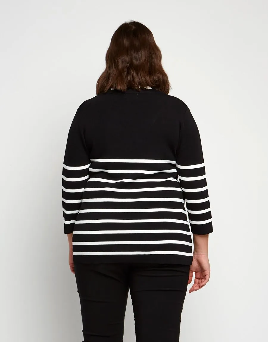 Maglia a righe con scollo ad ondine