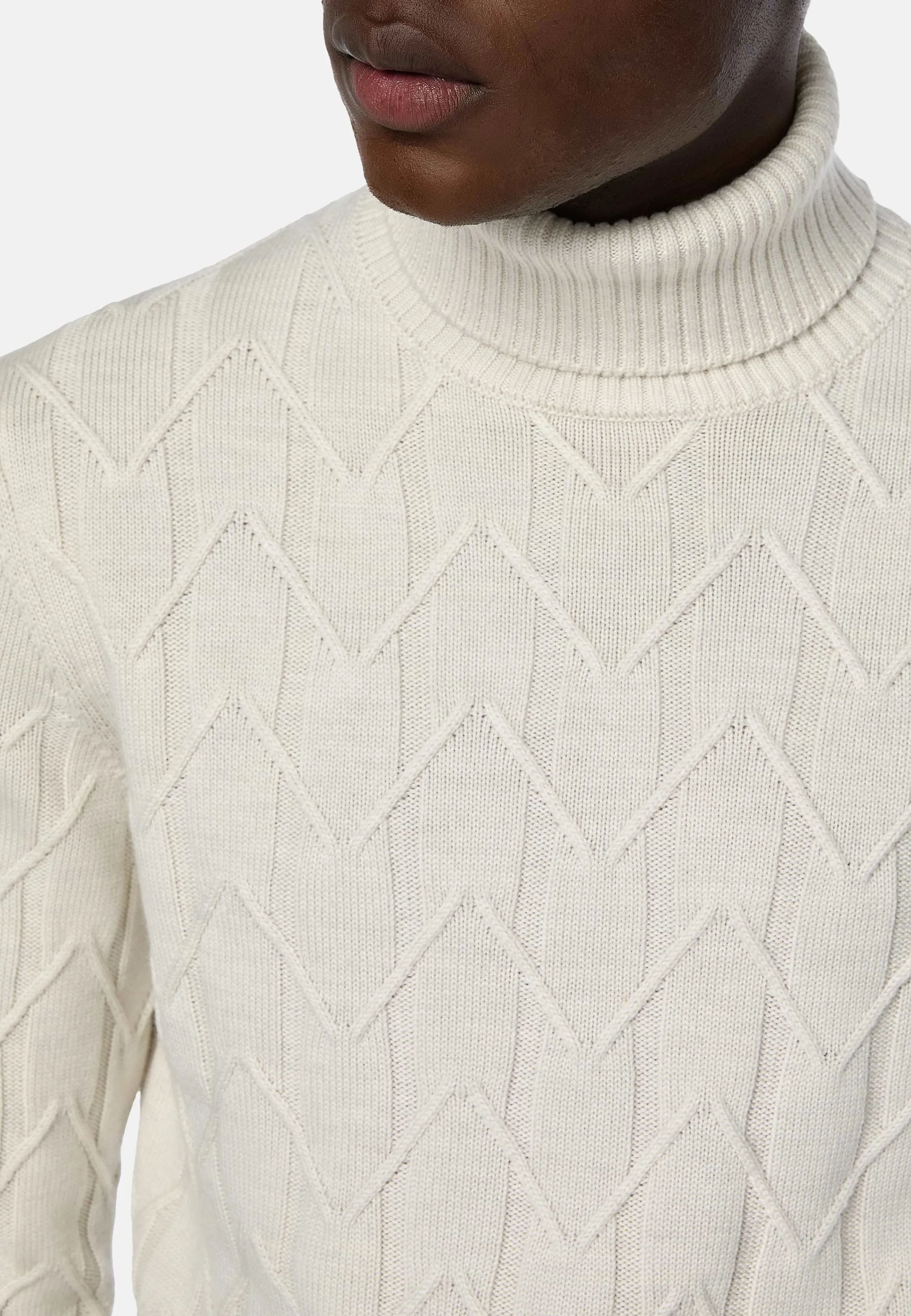 Maglia Dolcevita Bianca In Lana Merino