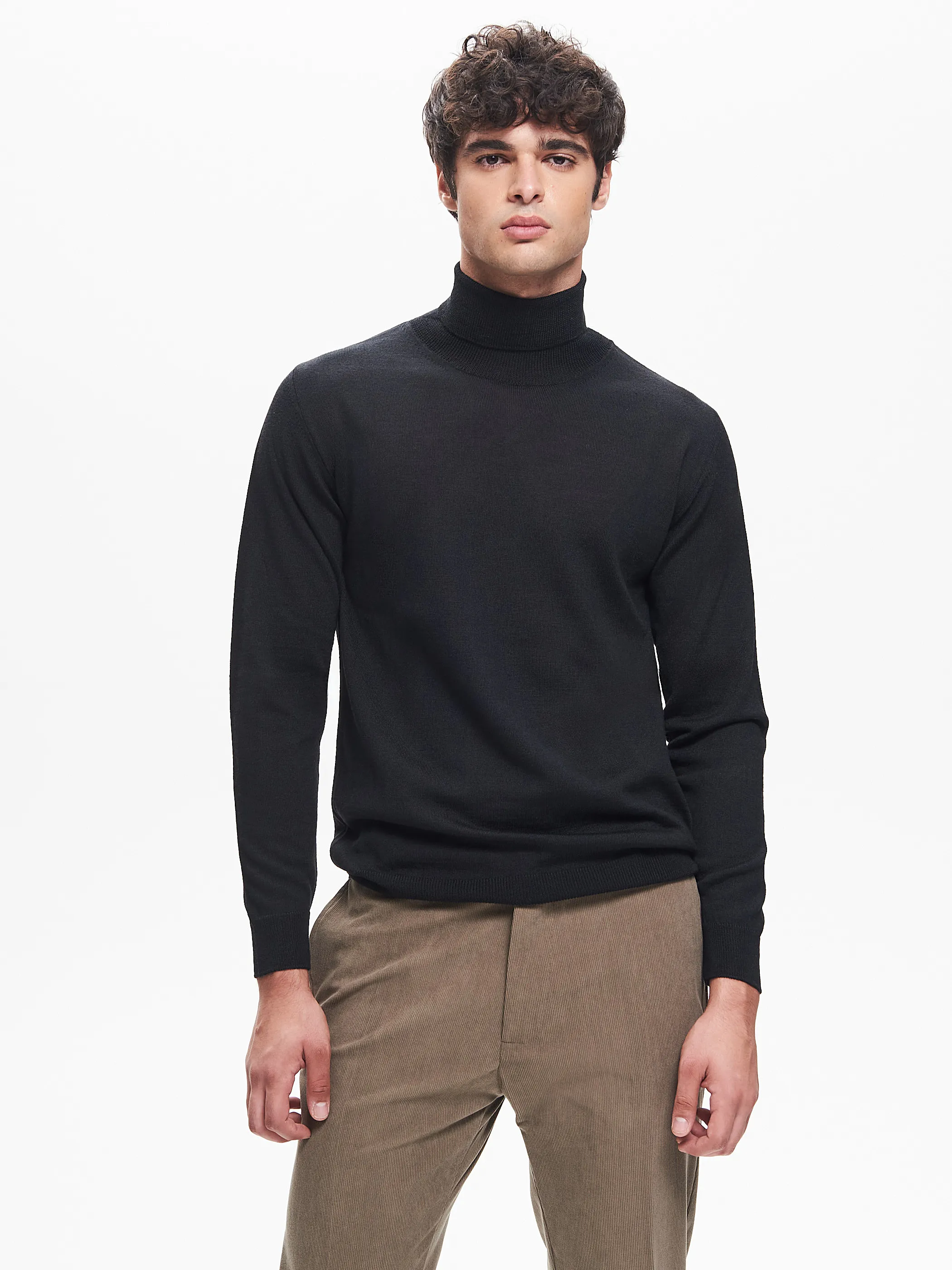      Maglia Dolcevita Uomo  Basic Nero  QB24     