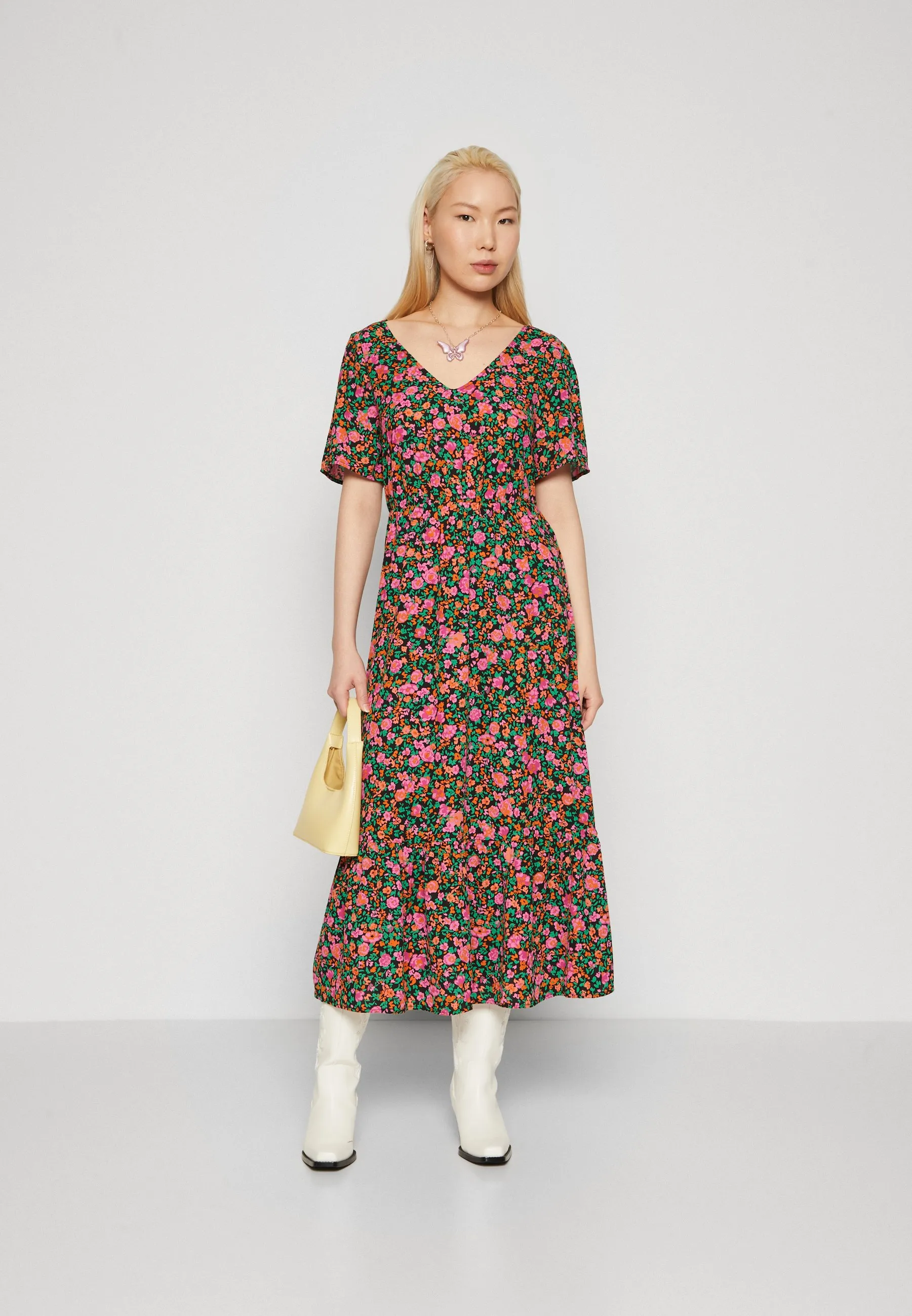 ONLSAFINA LIFE V NECK MIDI DRESS - Vestito estivo