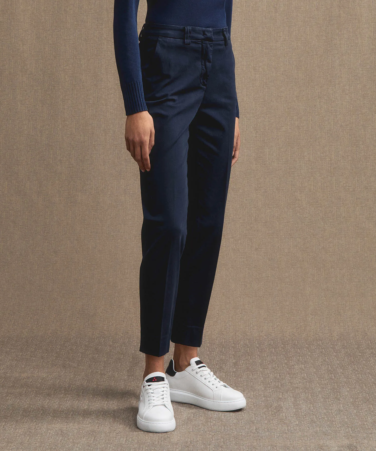 Pantaloni in gabardine di cotone stretch