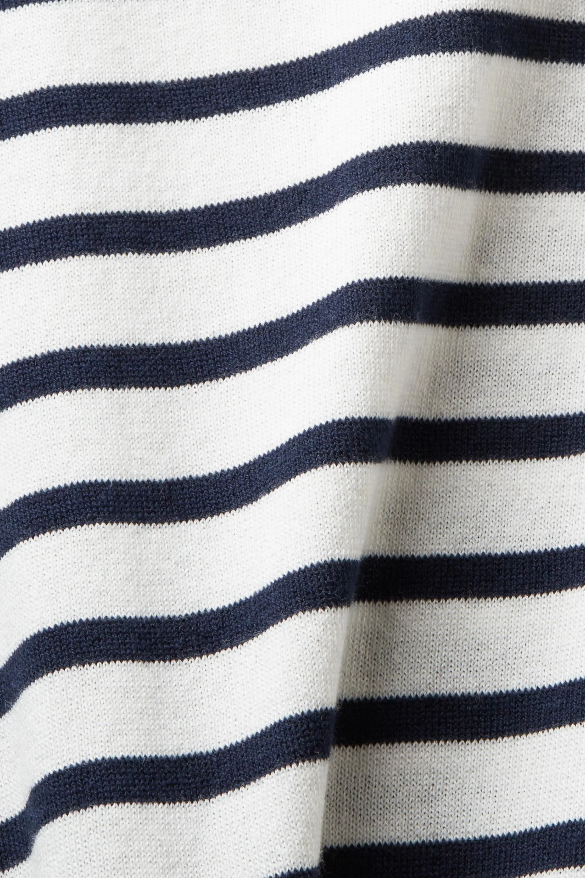 Pullover con scollo a V in cotone a righe