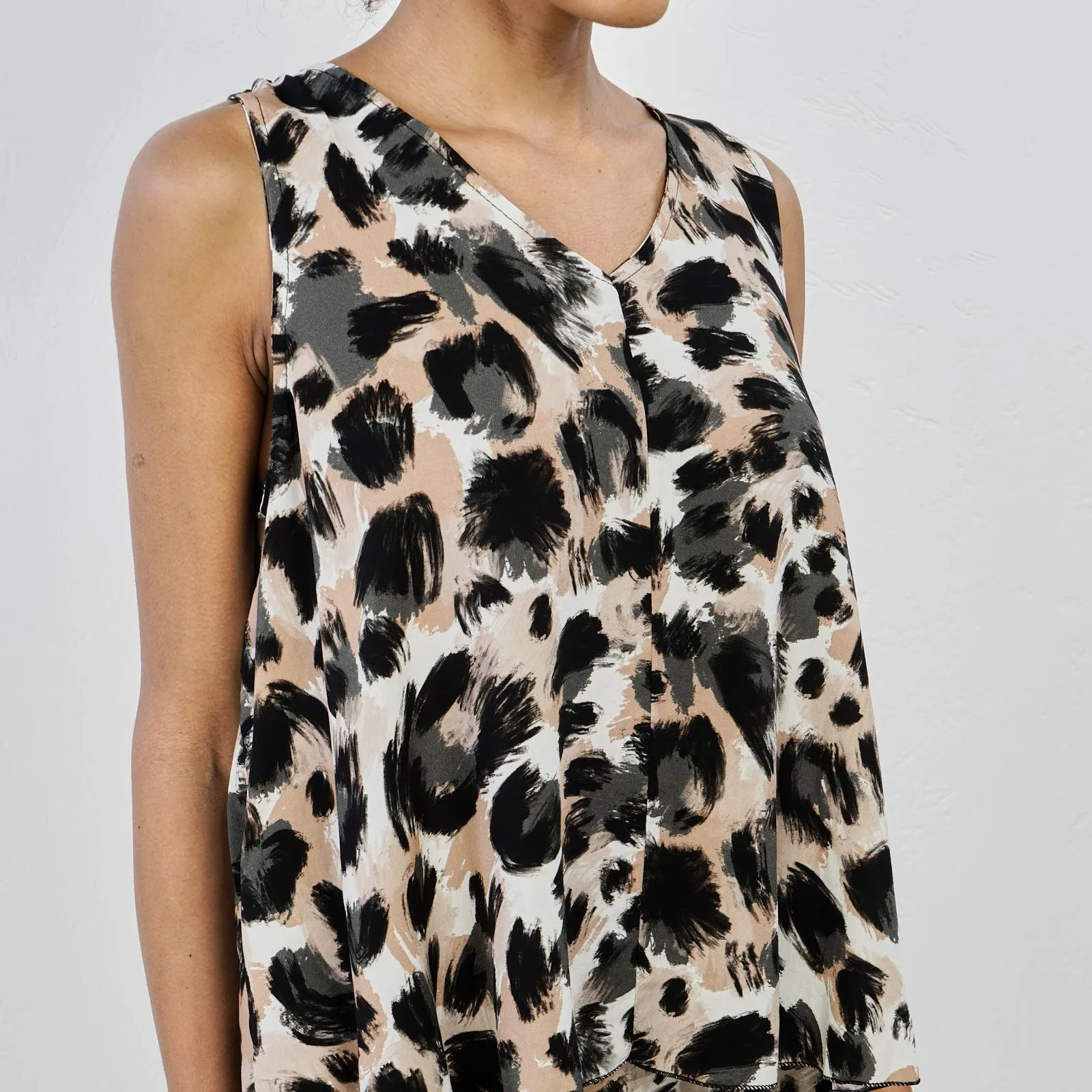 Top senza maniche nero fantasia animalier