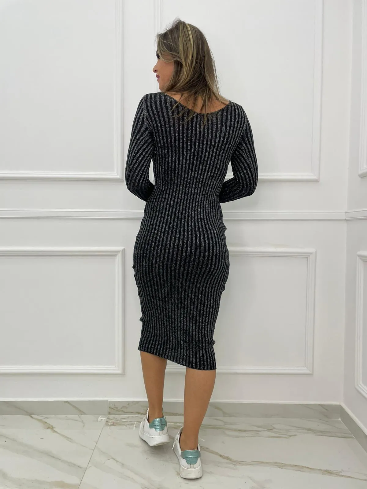 Vestito midi laminato a coste
