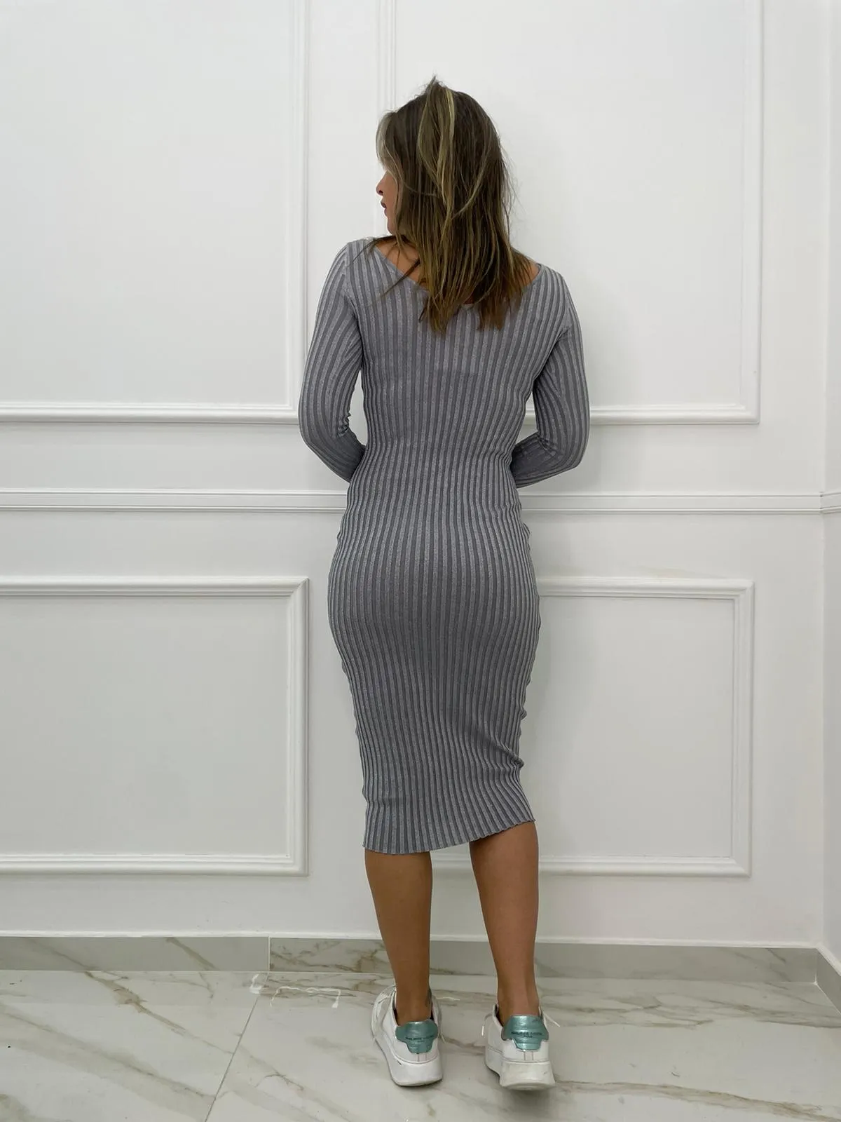 Vestito midi laminato a coste