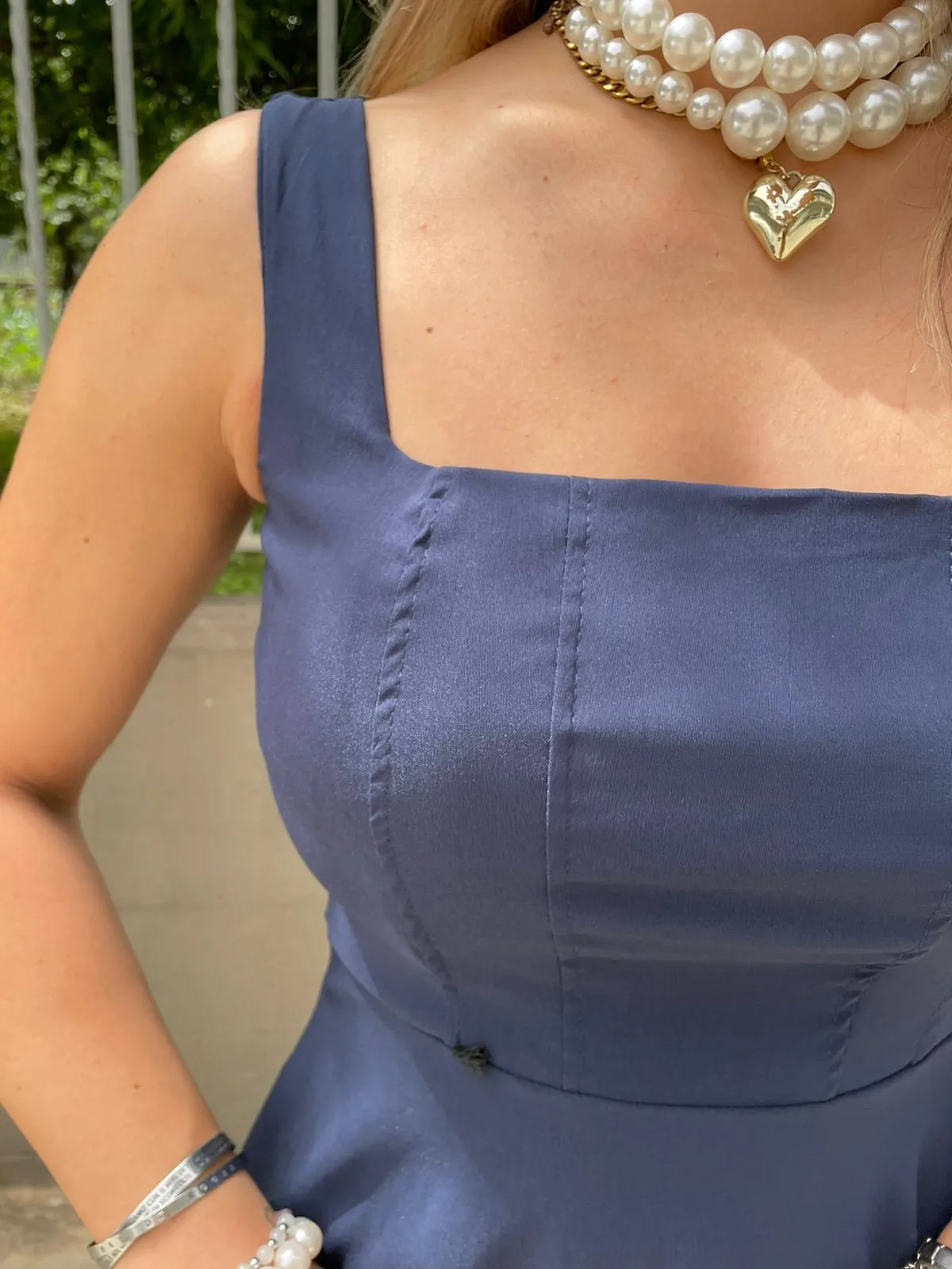 Vestito midi scampanato con corpetto